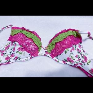 Beach Bunny Bikini Top